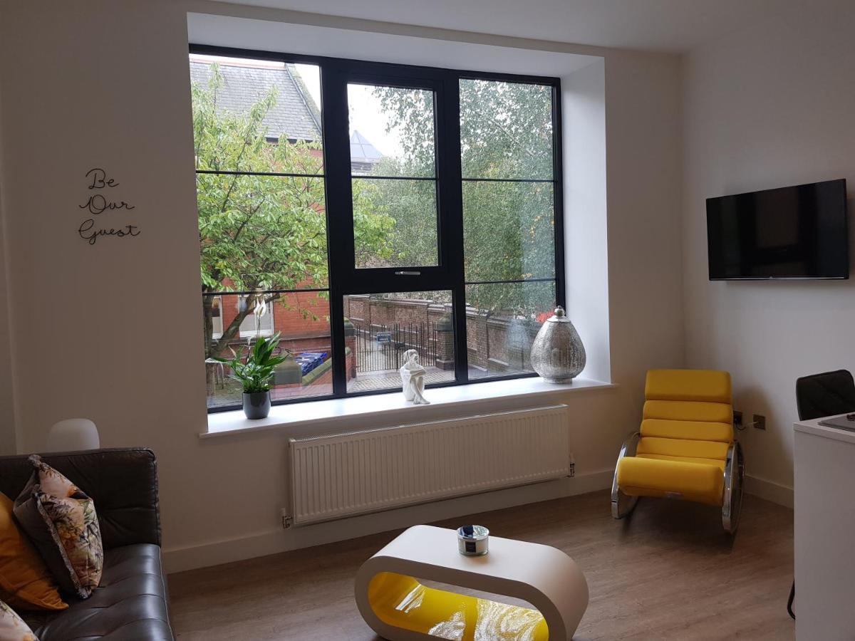 34 Cuppin Street - Luxury City Centre Apartment! 切斯特 外观 照片